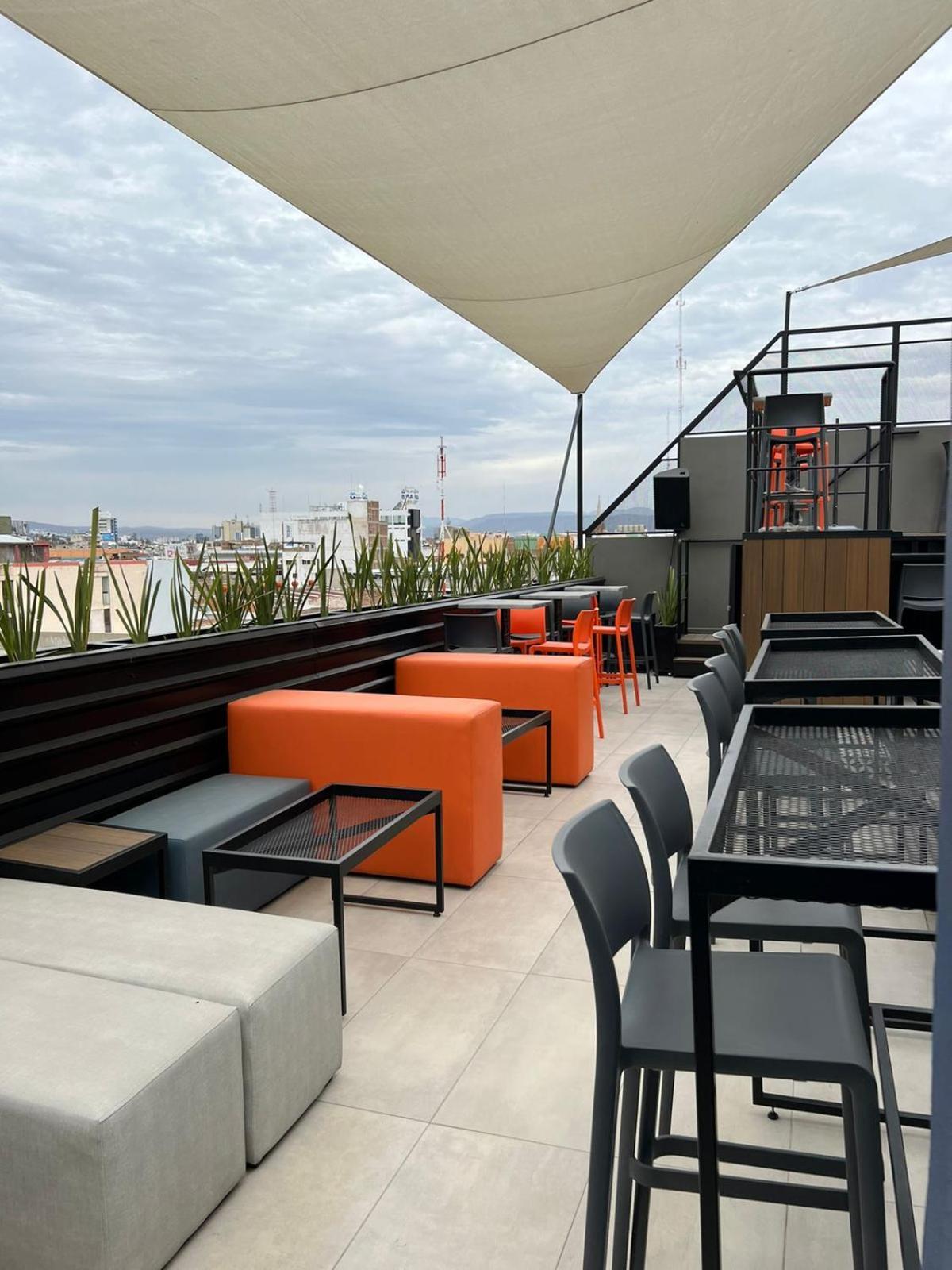 Alt Urbana Hotel Leon Exterior photo